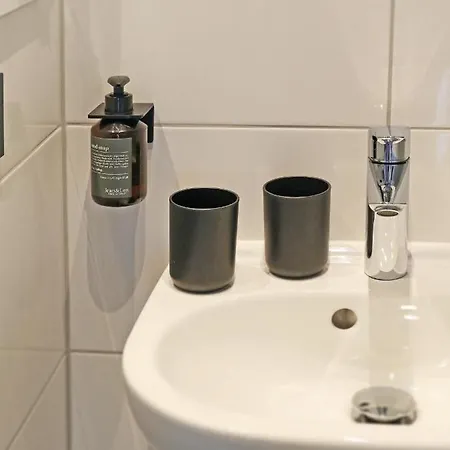 Bergbutzen Mit Balkon 布劳恩拉格