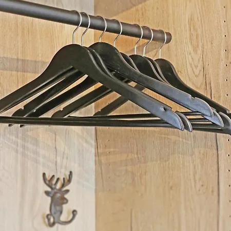 Bergbutzen Mit Balkon