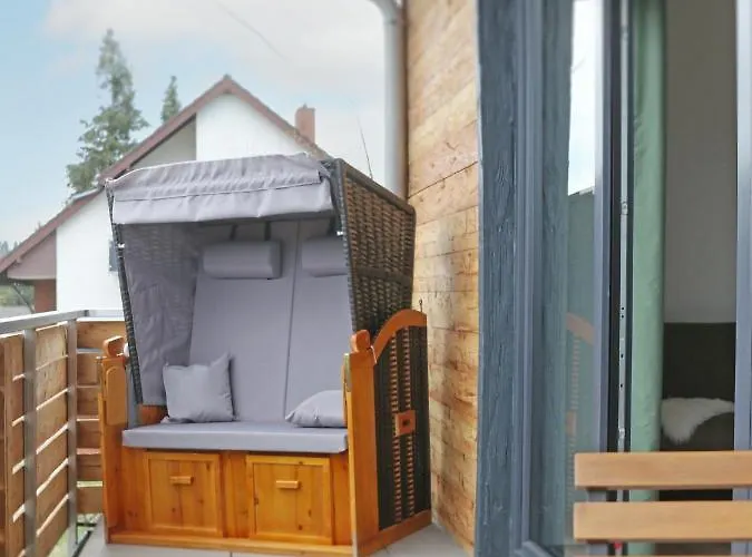 Bergbutzen Mit Balkon